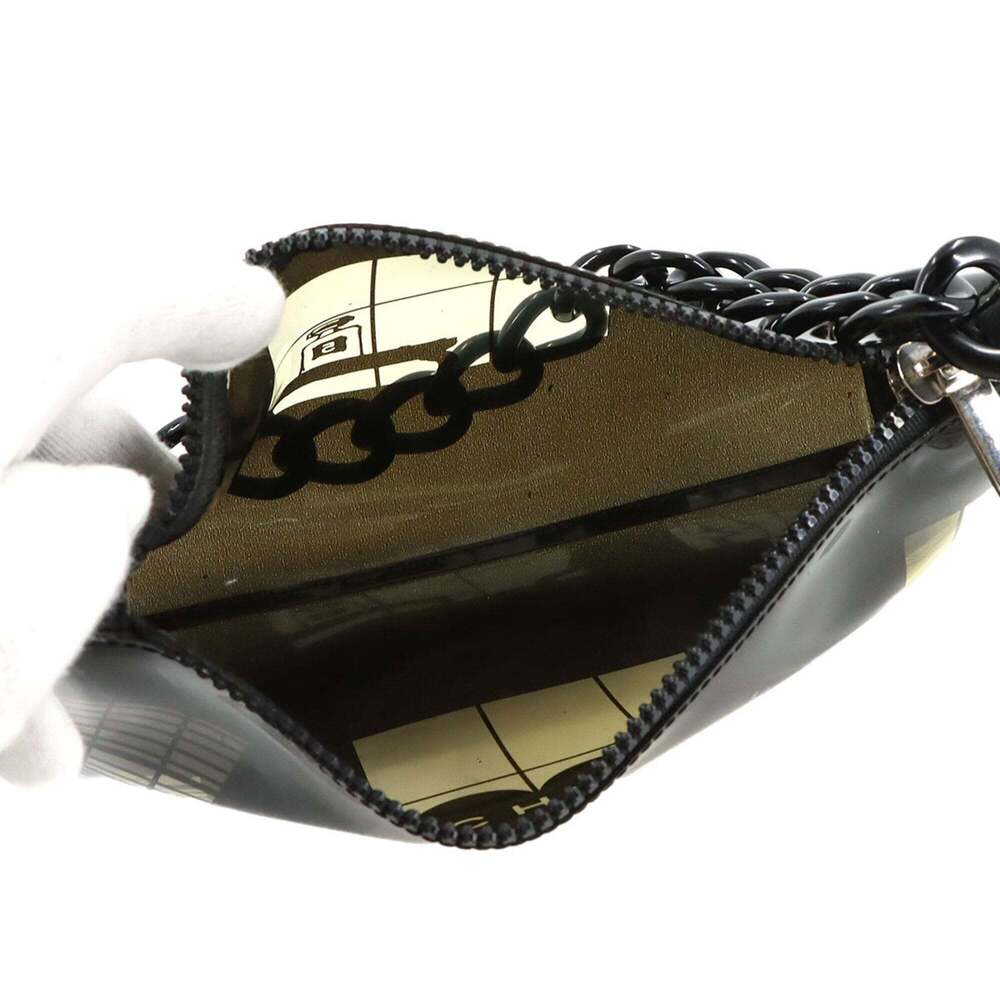 CHANEL Black Shoulder Bag - Picture 6 of 10